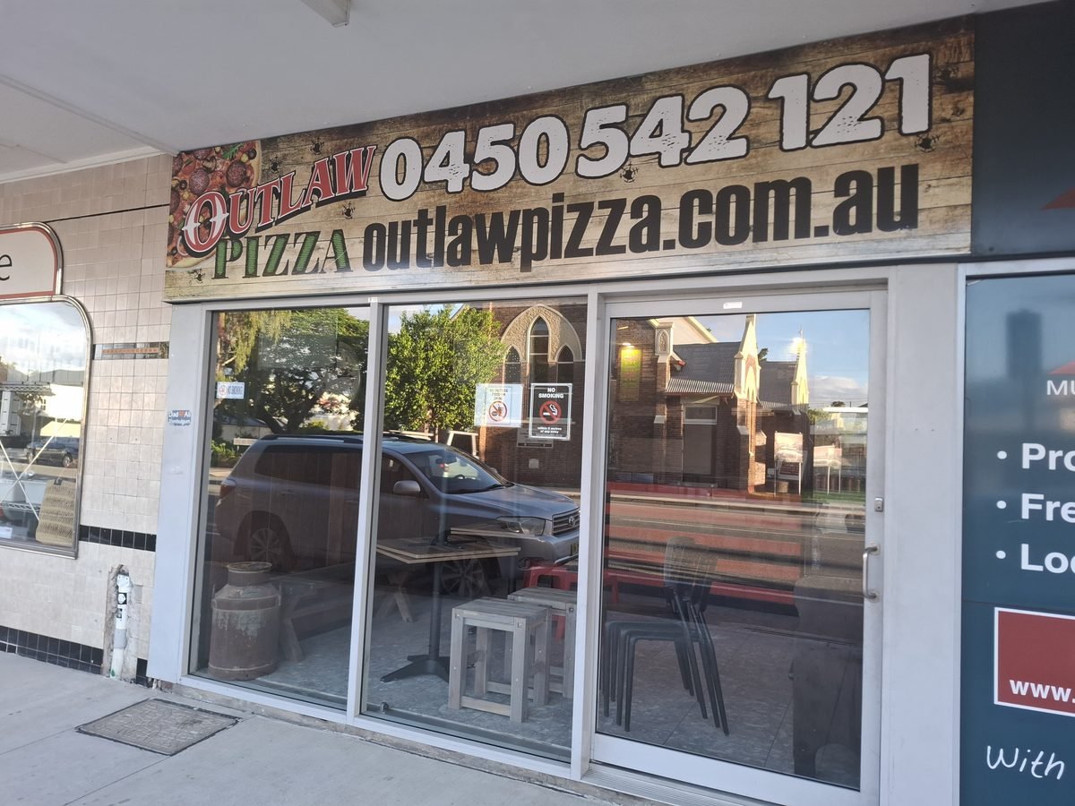 Outlaw Pizza Murwillumbah - pizza restaurant in Murwillumbah